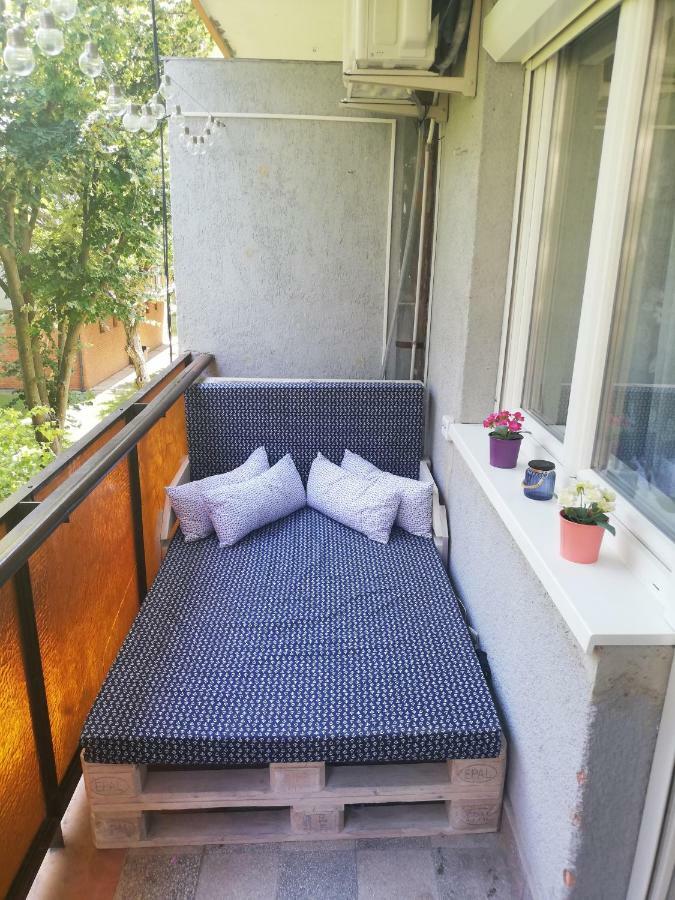 Lili Apartman Apartment Balatonfured Exterior photo